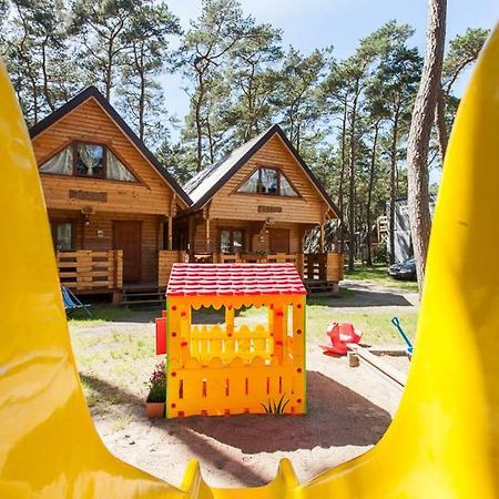 Sosnowa Mila - Domy I Apartamenty Pobierowo Exteriör bild