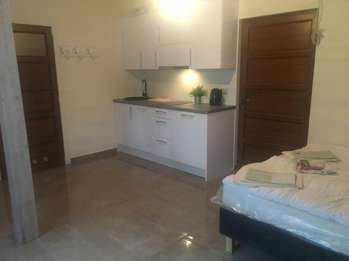Sosnowa Mila - Domy I Apartamenty Pobierowo Exteriör bild