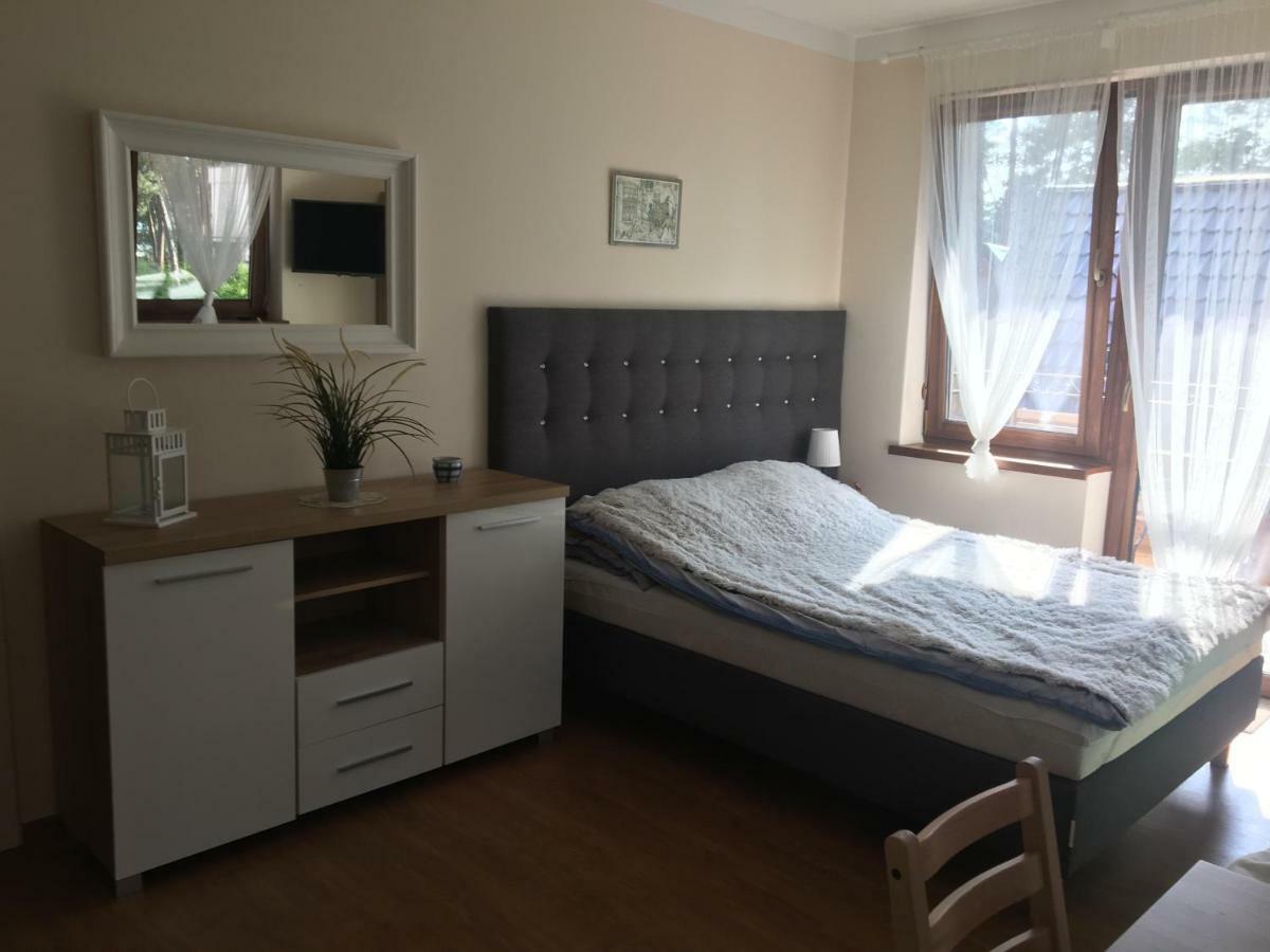 Sosnowa Mila - Domy I Apartamenty Pobierowo Exteriör bild